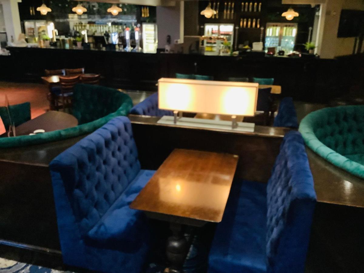 Queens Hotel Нюпорт Екстериор снимка